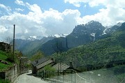76 Tratti ripidi con fondo cementato